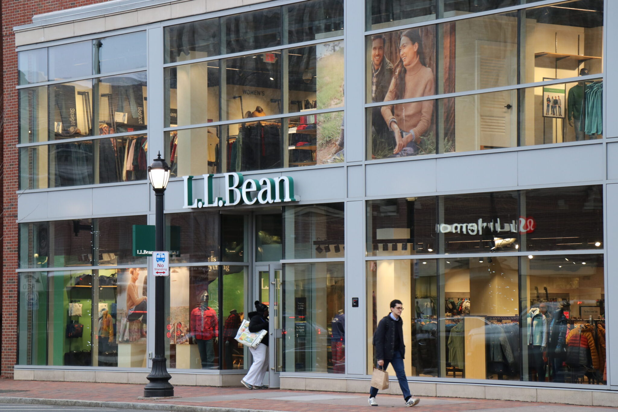 L.L. Bean to leave Broadway in February - Yale Daily News