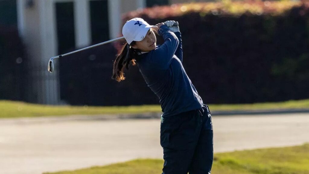 GOLF: Women’s team places third at Princeton, Will Lodge ’26 takes first at Sacred Heart Classic