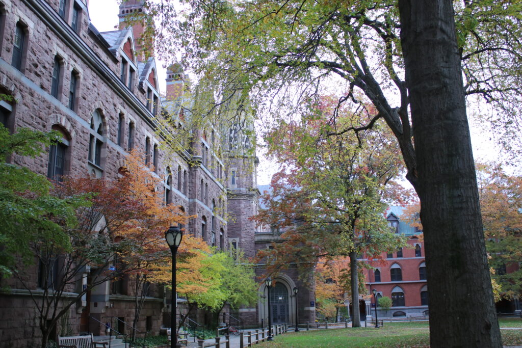 Yale halves chances for financial aid recipients to claim summer funds